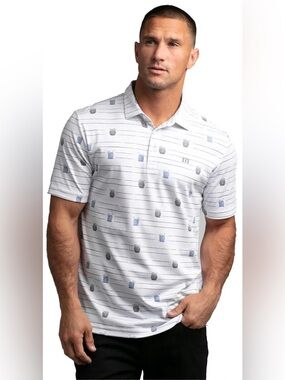 Travis Mathew Three Fingers Regular Fit Polo in White - Size M